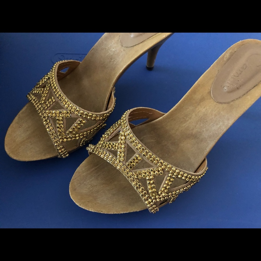 Shoes - Picture 2 of 2